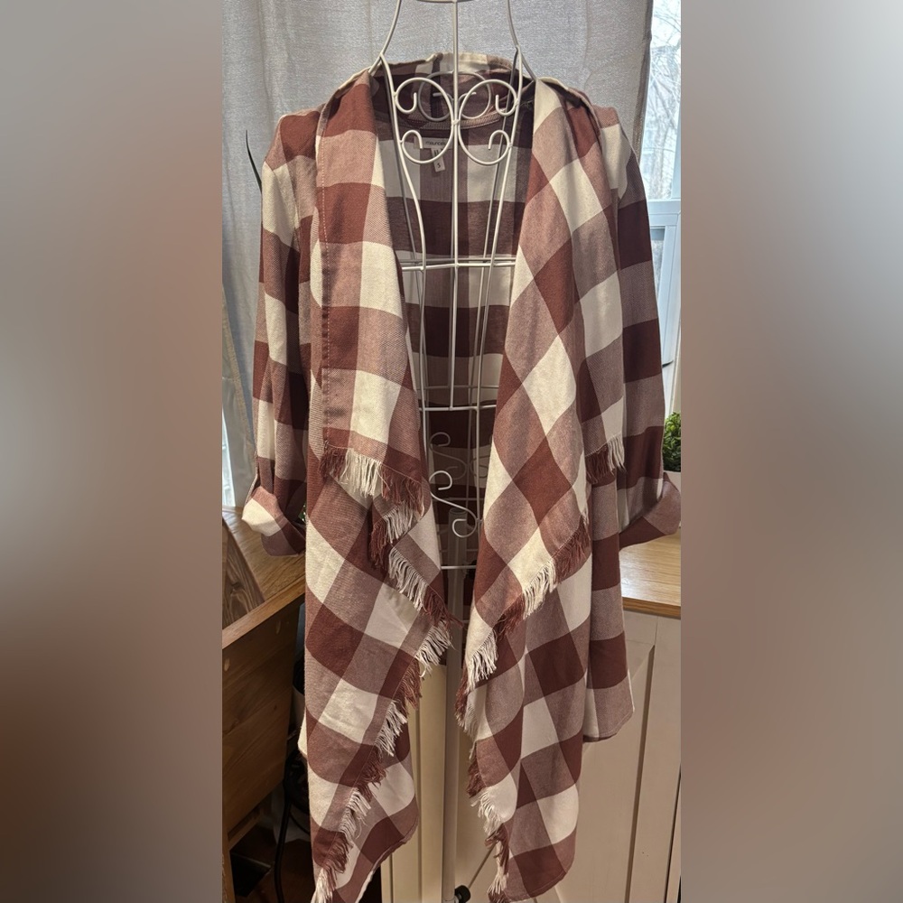 Maurices Open Front Fringe Top Size Small